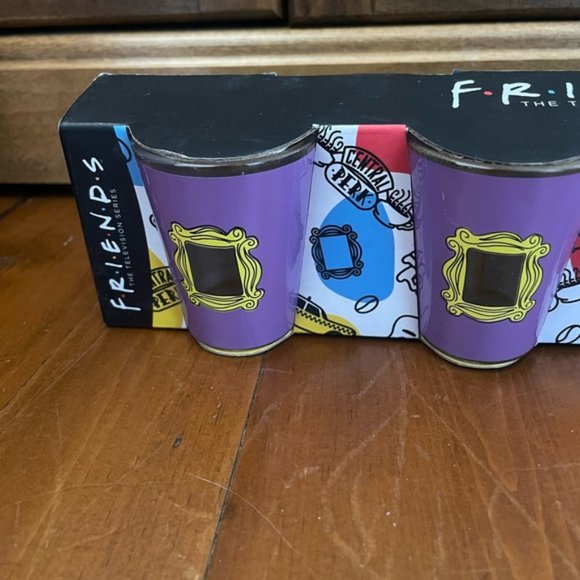 Friends Set of 4 Purple Shot Glasses - Peephole Picture Frame - Picture 7 of 9